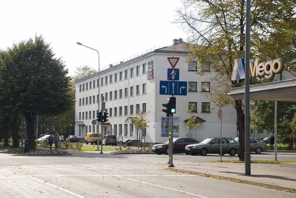 ホテル Dzintarjura ベンツピルス エクステリア 写真